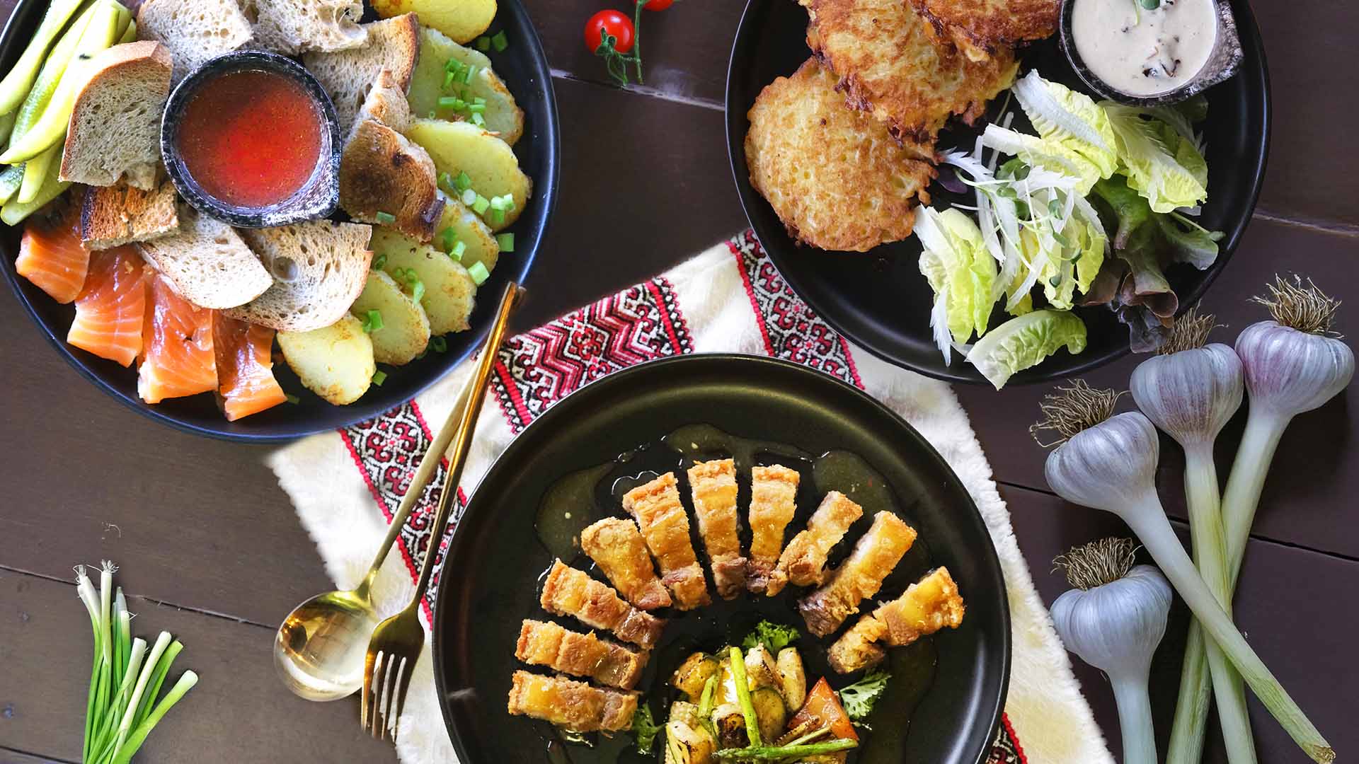 Card payment accepted at Oasis Food restaurant Lamai